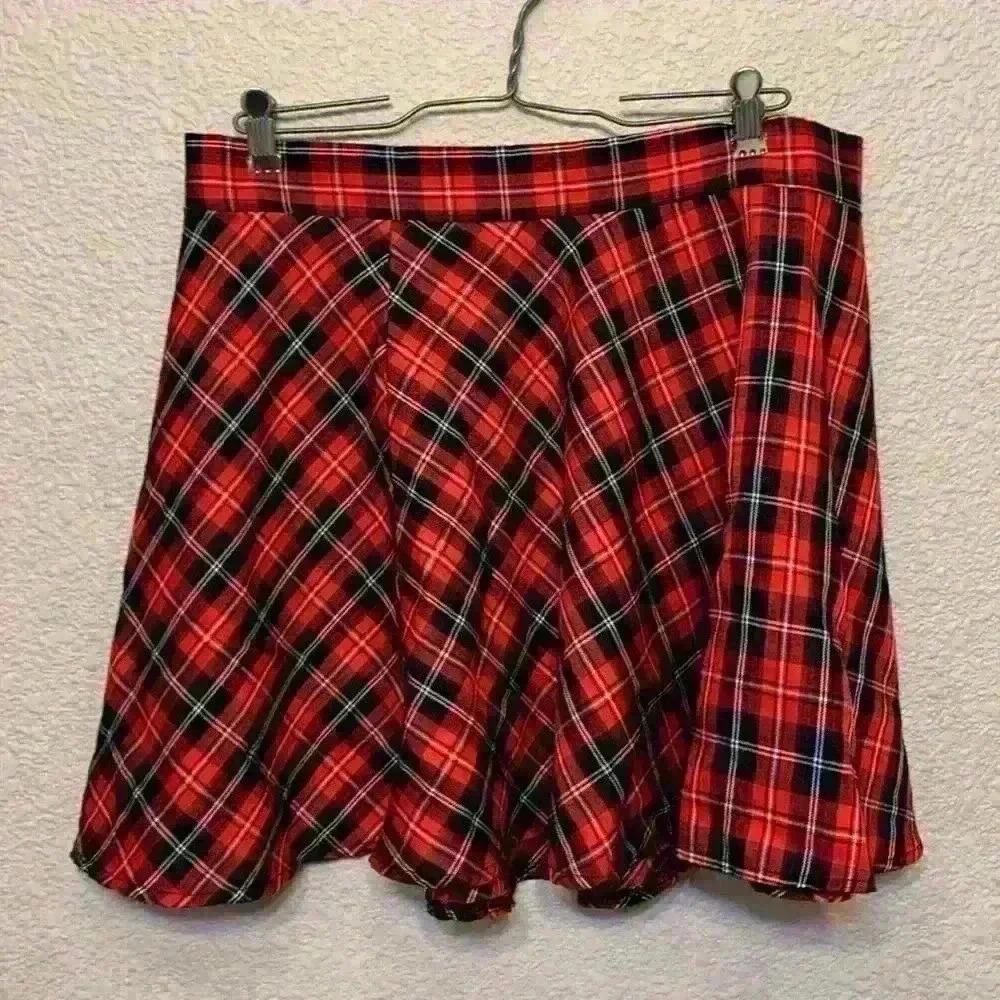 SHEIN buffalo Plaid mini skirt sz L holiday Christmas academia schoolgirl preppy